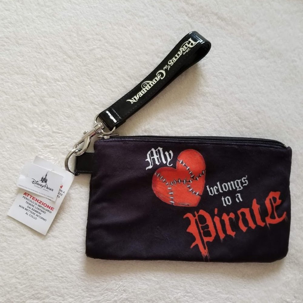 NWT Disney Pirate Heart Wristlet